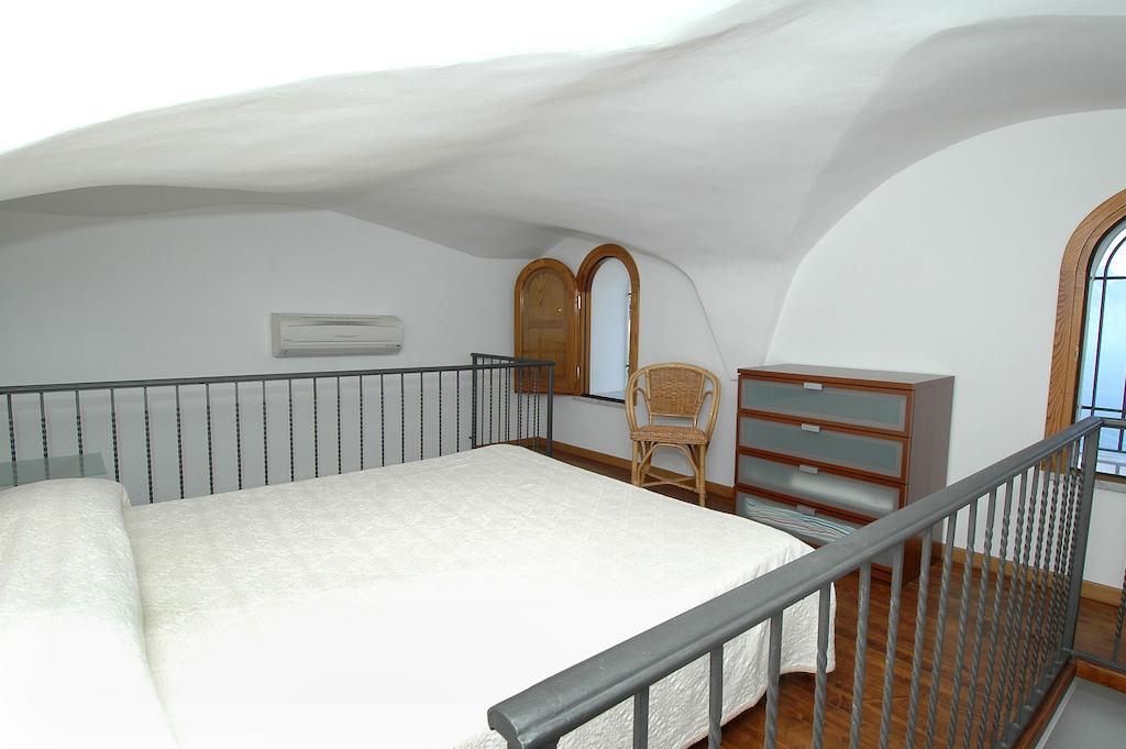 הוילה קונקה דיי מריני Amalfi 51 Con Vista Mare, Giardino E Terrazze חדר תמונה