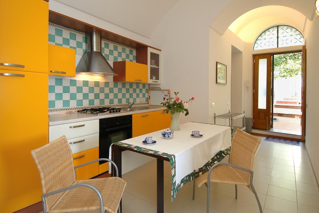 הוילה קונקה דיי מריני Amalfi 51 Con Vista Mare, Giardino E Terrazze חדר תמונה